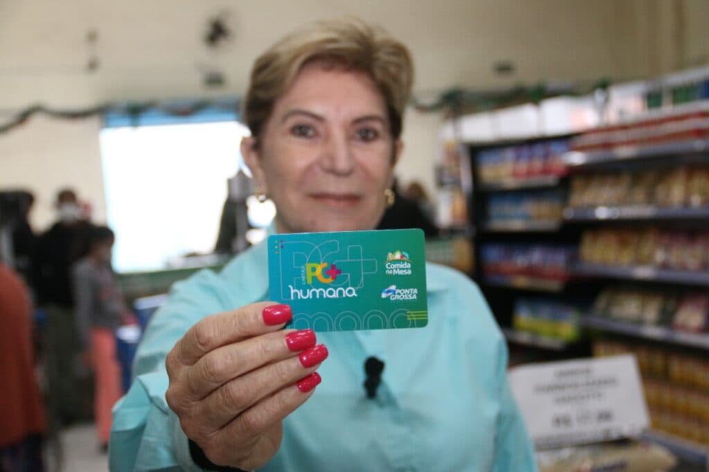 Prefeitura de PG troca cestas básicas por novo cartão de benefício