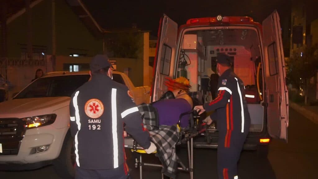 Homem fica ferido ao levar “facãozada” em bairro de PG