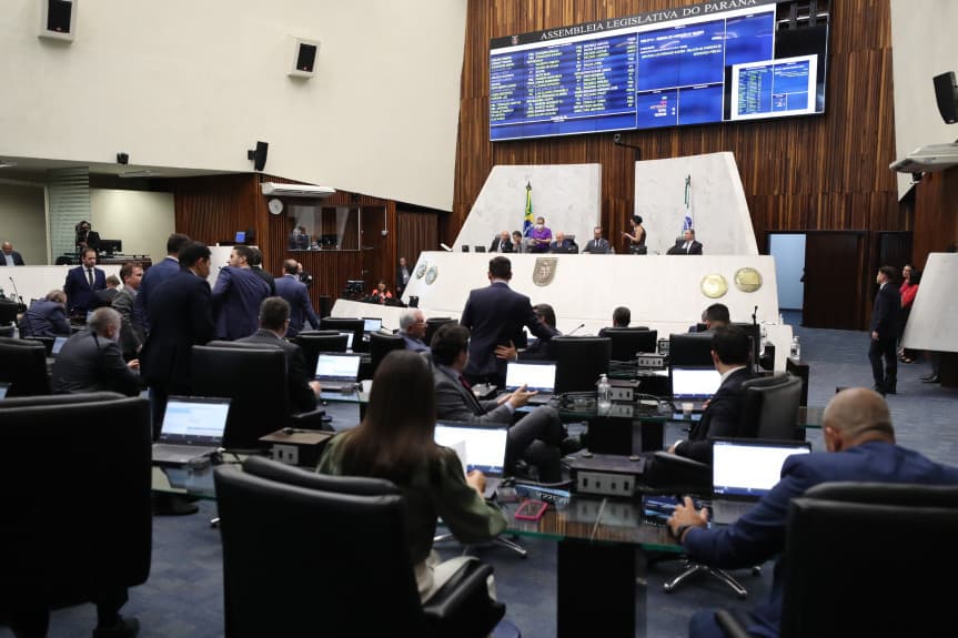 Aprovado aumento real do salário mínimo regional no Paraná