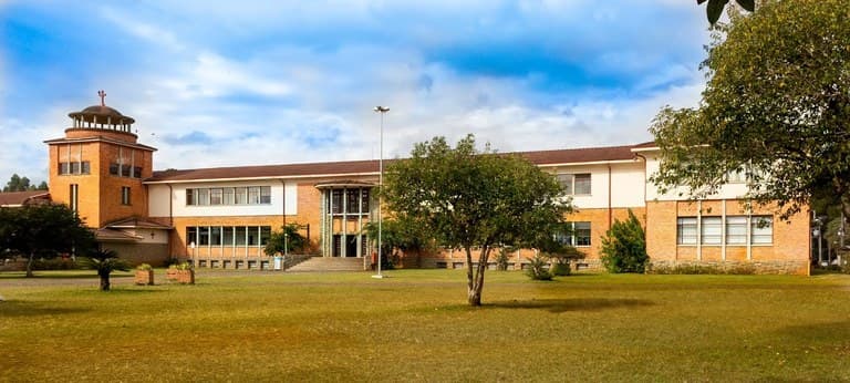 MEC informa desbloqueio de R$ 2 bilhões em orçamento das universidades