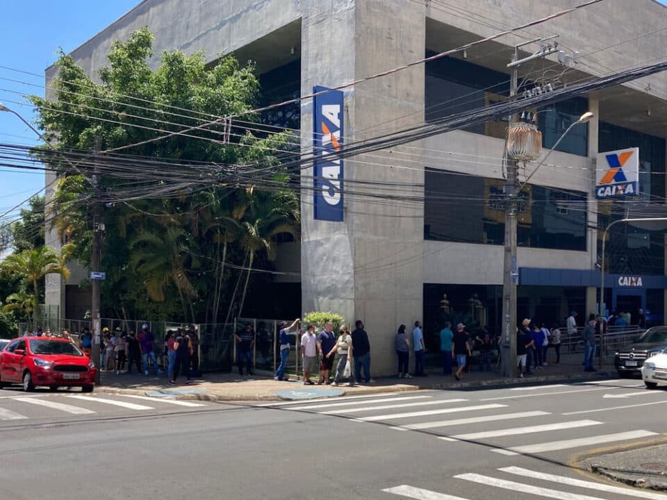 Expediente bancário passa por alterações neste final de ano