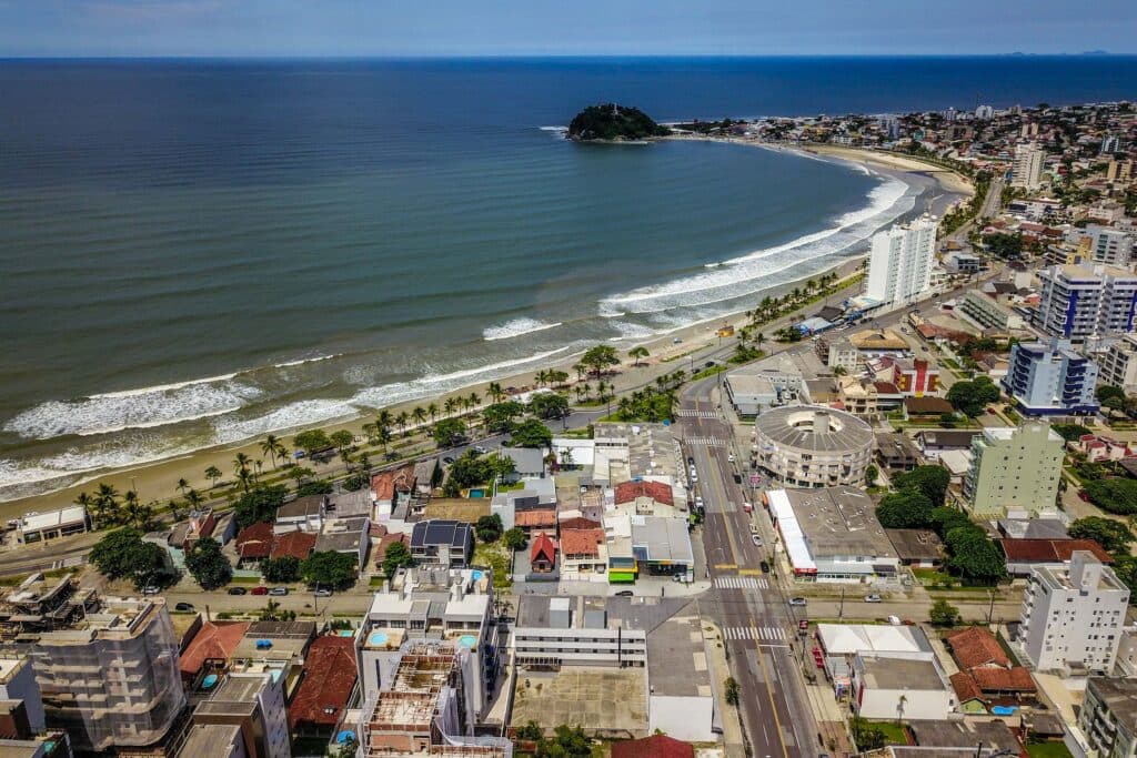 <strong>Polícia do Paraná orienta turistas sobre golpe do aluguel no Litoral</strong>