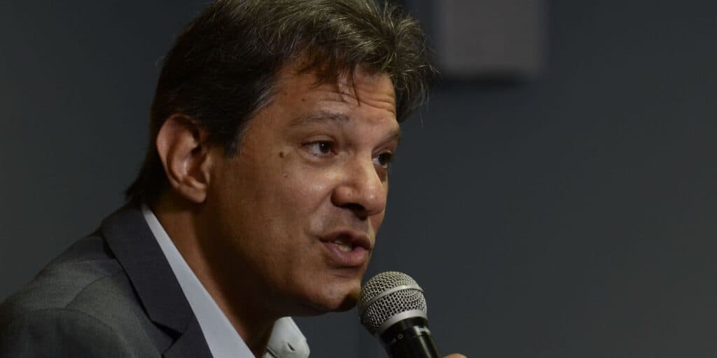 Futuro ministro da fazenda, Haddad: “Pobre no orçamento e rico no imposto de renda”