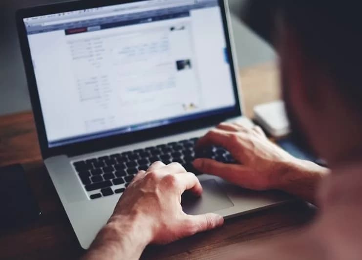<strong>Marketing contextual: o que é e como ele pode melhorar sua estratégia de marketing digital</strong>