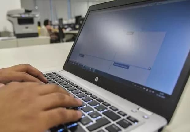 <strong>Como utilizar as redes sociais e outras ferramentas digitais para promover o seu negócio</strong>