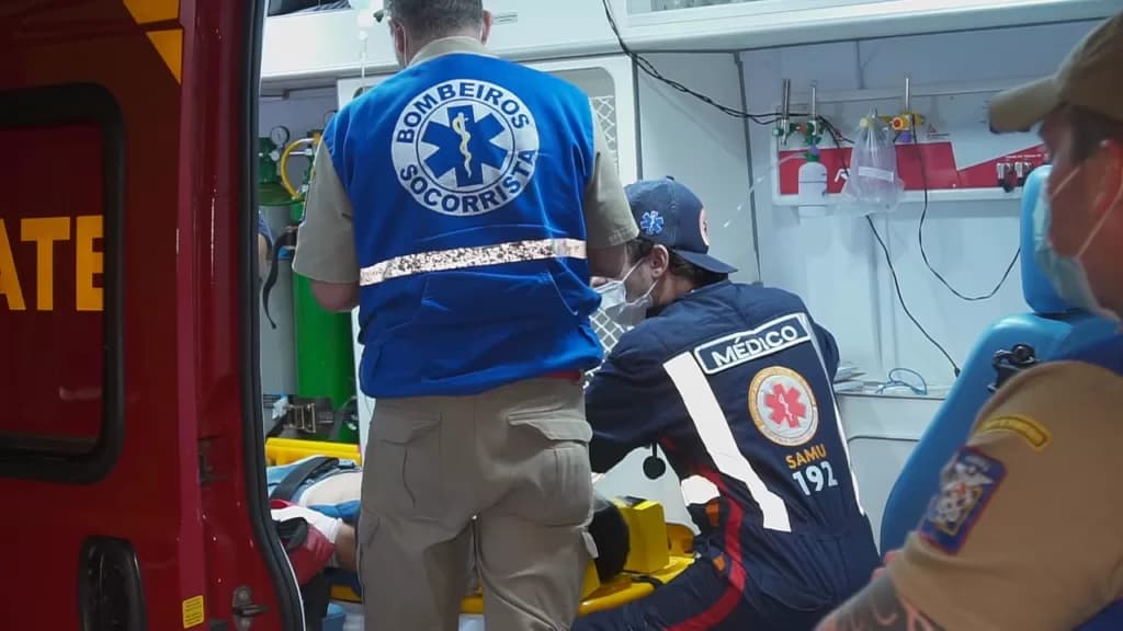 Irmã pede por socorro após bebê se afogar com leite em PG