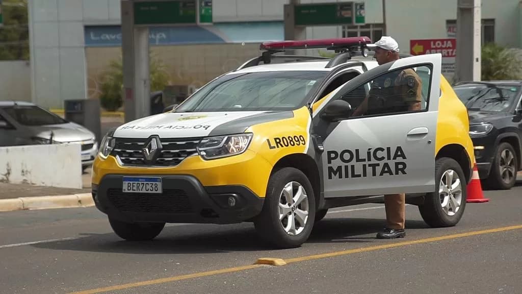 Agente da PM salva criança vítima de afogamento com leite em PG