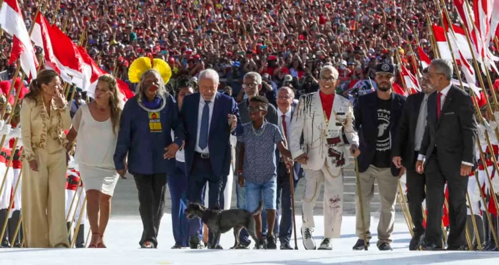Globo tem audiência histórica durante posse de Lula, aponta Ibope