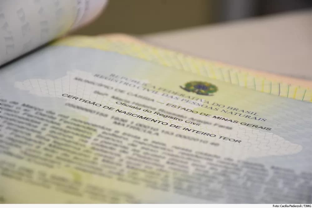 Cartório pode negar registro de nomes diferentes em crianças?