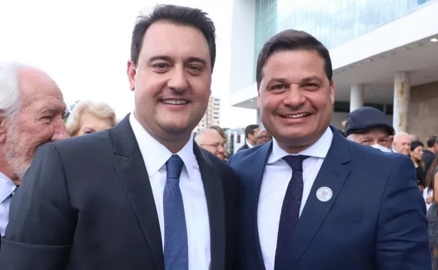 Ratinho Júnior anuncia retorno de deputado Sandro Alex à Secretaria de Infraestrutura
