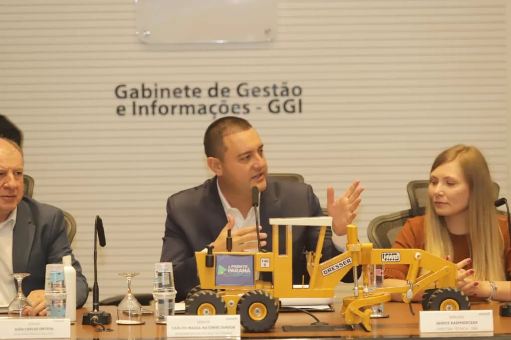 À Frente Paraná: governador anuncia pacote de obras de infraestrutura de R$ 3,4 bilhões