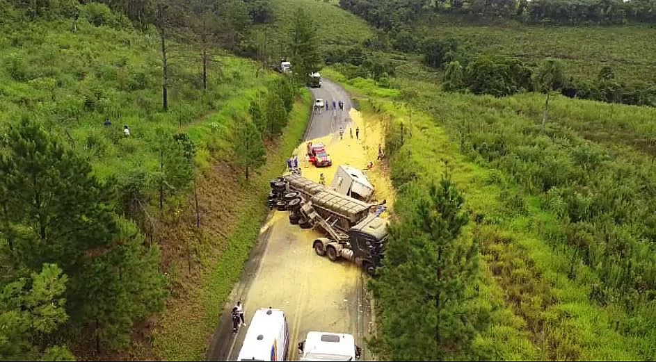 Acidente gravíssimo deixa quatro óbitos em estrada da região