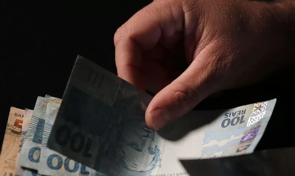 <strong>Beneficiários com NIS de final 6 recebem o Bolsa Família</strong>