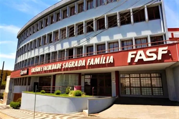 Aprovados em vestibular da Faculdade Sagrada Família iniciam aulas nesta semana