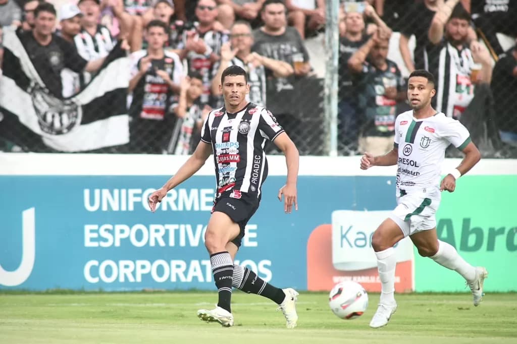 Operário enfrenta o Rio Branco em busca da vice-liderança do paranaense