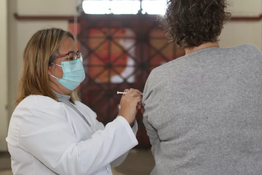 Prefeitura de Ponta Grossa libera Pfizer Bivalente como dose de reforço contra Covid-19