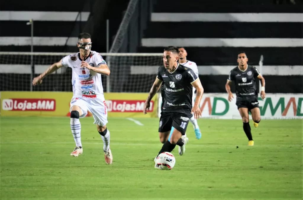 Operário enfrenta o Aruko pelas quartas de final do Paranaense neste domingo (05)