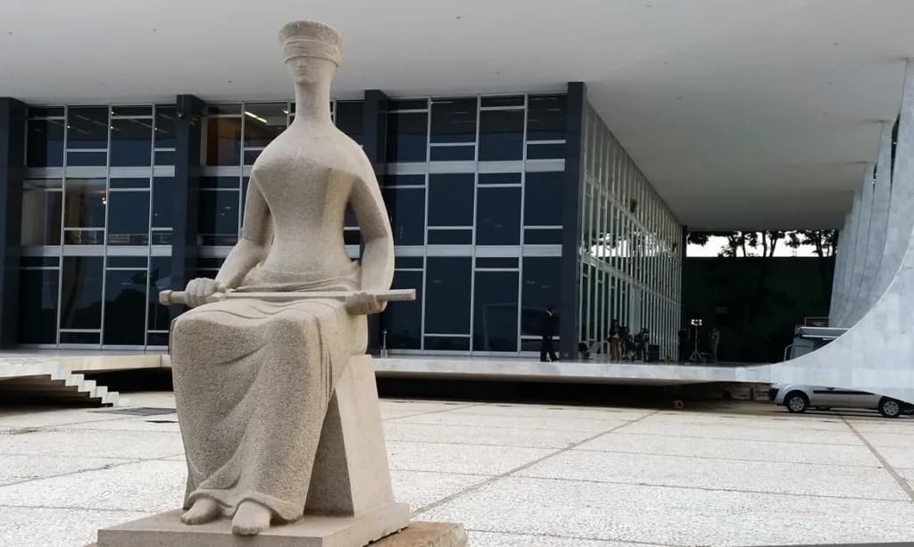 STF forma maioria e derruba prisão especial para quem tem curso superior
