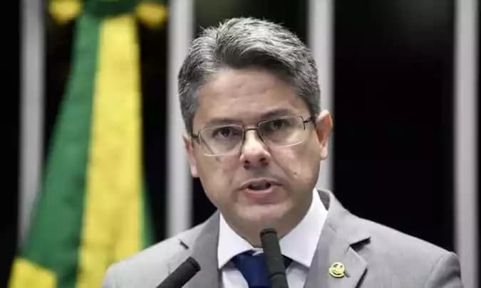 Senador  quer reajuste anual do Bolsa-Família pela inflação