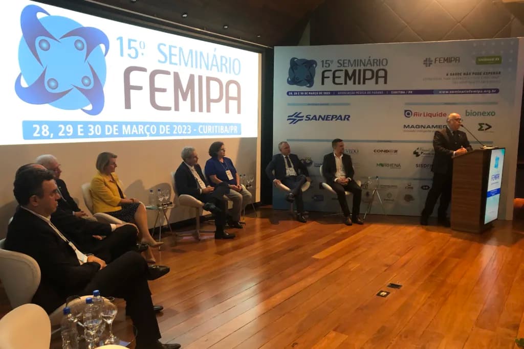 Saúde participa de seminário para alinhar e qualificar estratégias de assistência à saúde no Paraná. Foto: Danilo Avanci/SESA