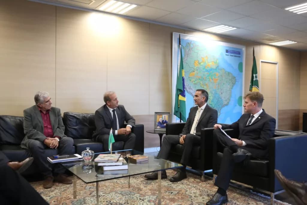 Deputado Moacyr Fadel pede recursos para a região no Ministério de Integração