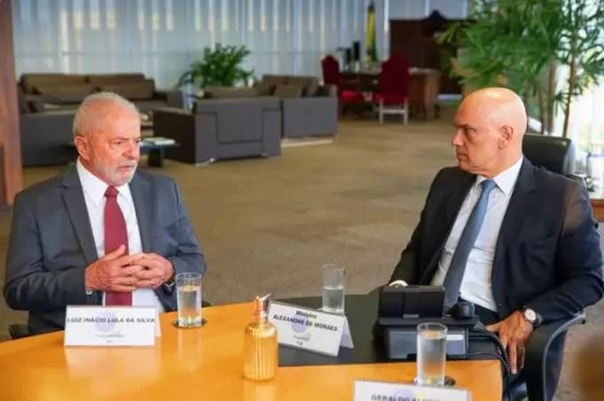 Governo prepara projeto para regulamentação das redes sociais