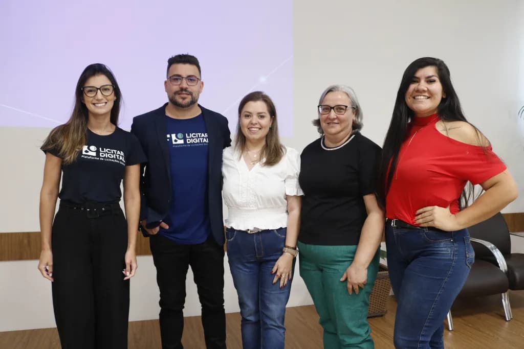 Equipes do CimSaúde participam de treinamentos sobre licitações