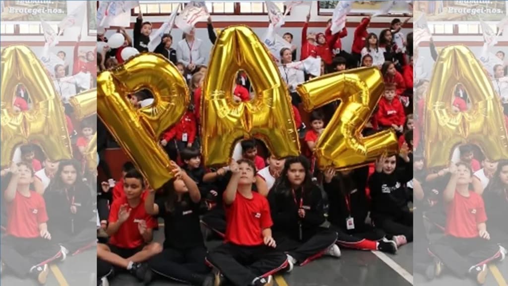 Evento "Agentes da Paz" contou com a participação de estudantes, funcionários e professores da insituição.