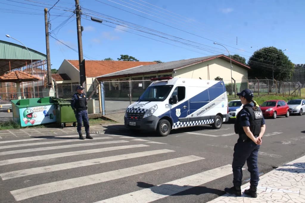 Prefeita anuncia medidas de reforço de segurança em escolas e CMEIs de PG