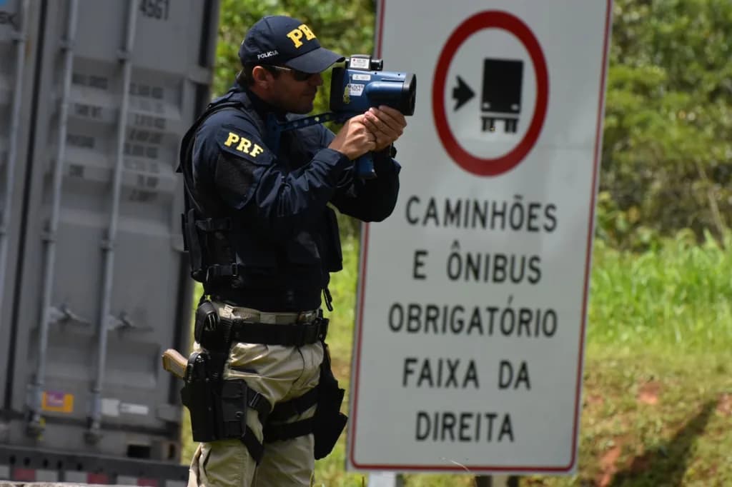 Operação Semana Santa 2023 da PRF começa na quinta-feira (6) no PR