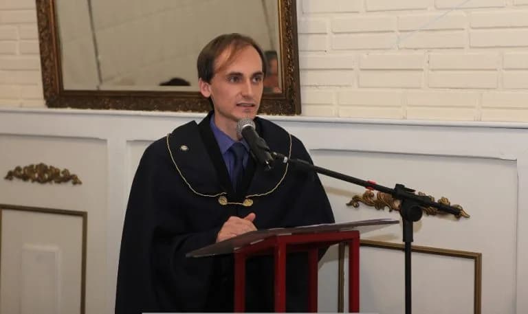 Historiador organiza livro sobre os 200 anos de Jaguariaíva