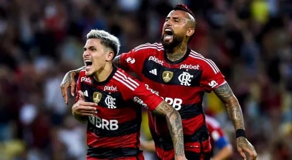 Flamengo sai na frente do Fluminense na final do Carioca