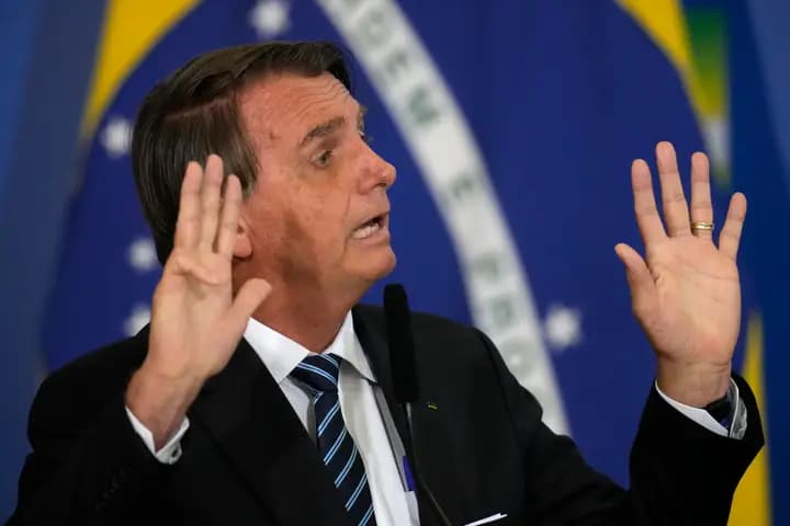 TSE pede que Bolsonaro se manifeste