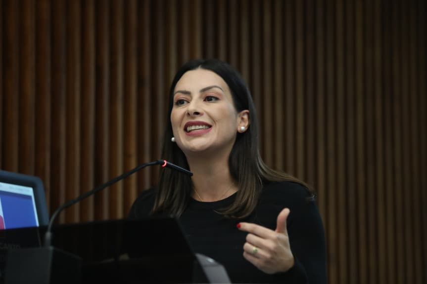 Mabel Canto e Bancada Feminina propõem medidas para igualdade de gênero no orçamento do Paraná
