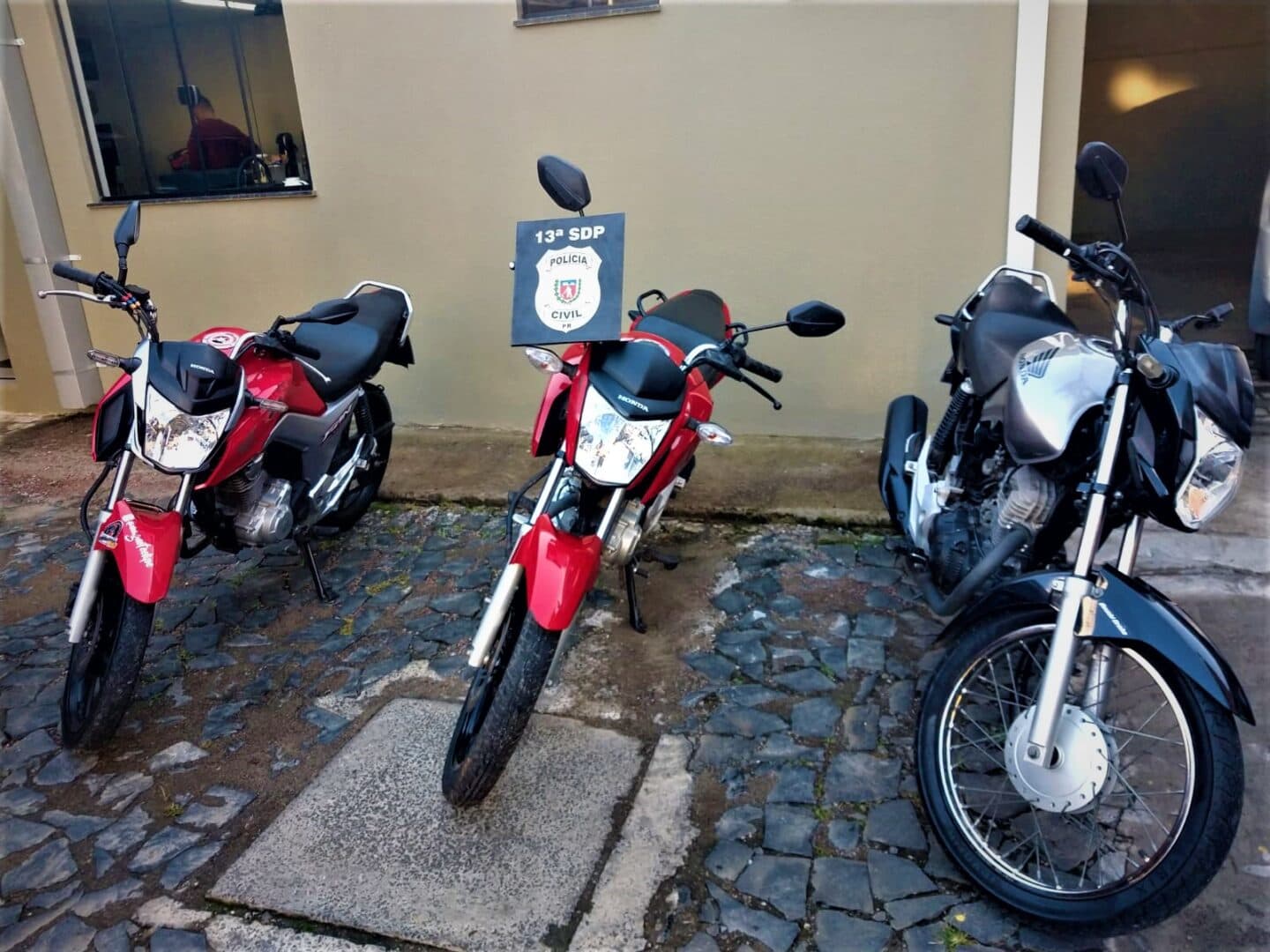 Homens são presos em flagrante por roubo e adulteração de três motos em PG