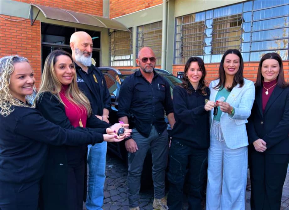 Secretaria de Segurança Pública entrega viaturas novas para a Polícia Civil de PG