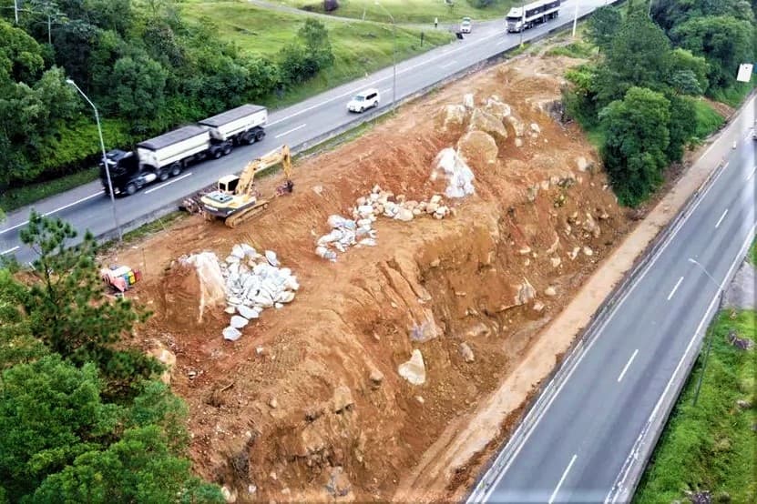 BR-376 será totalmente interditada para detonação de rocha neste sábado (03)