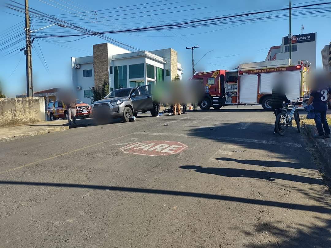 Acidente fatal no centro de Prudentópolis envolve motocicleta e caminhonete