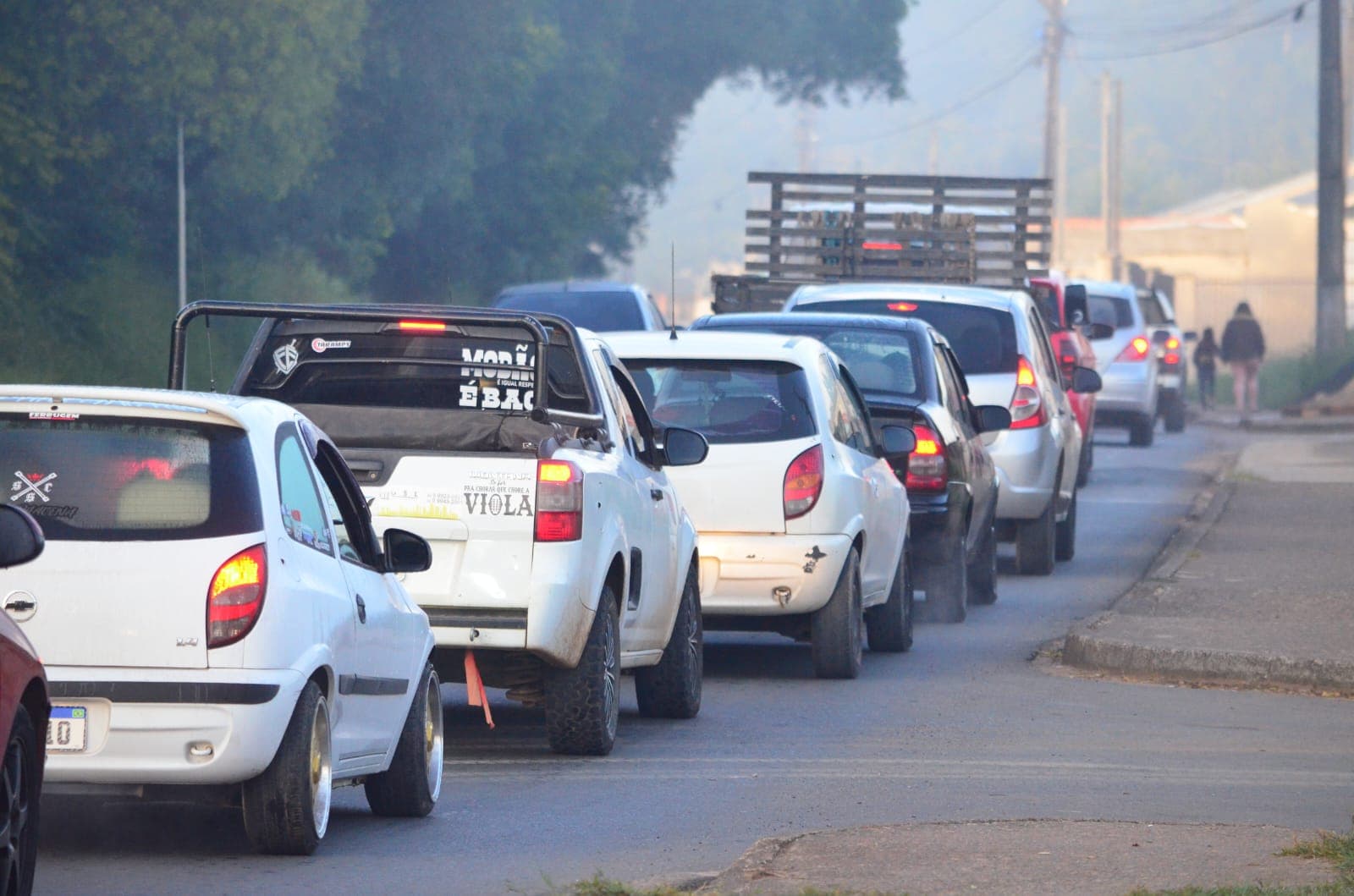 Único acesso ao bairro Costa Rica causa transtornos e congestionamentos em PG