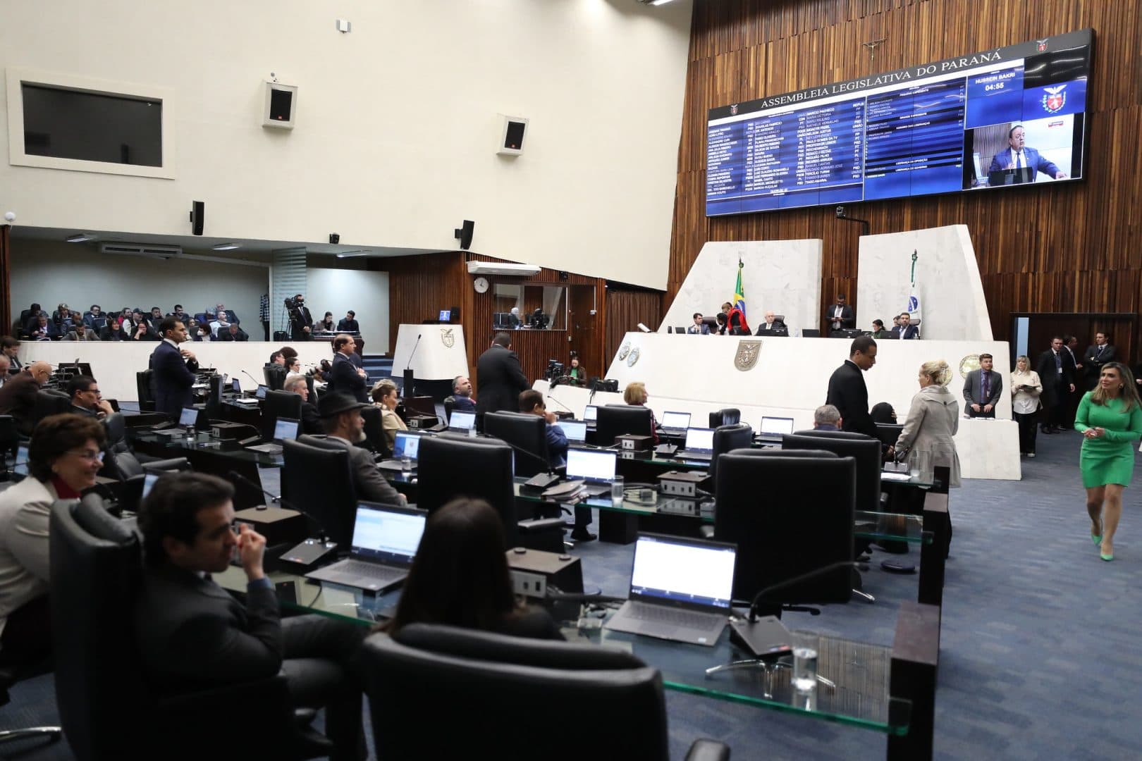 Servidores estaduais terão salário reajustado em 5,79% a partir de agosto