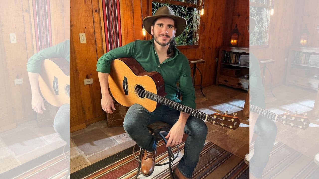 Cantor Gabriel Sater fará show no Parque Ambiental neste sábado (15)