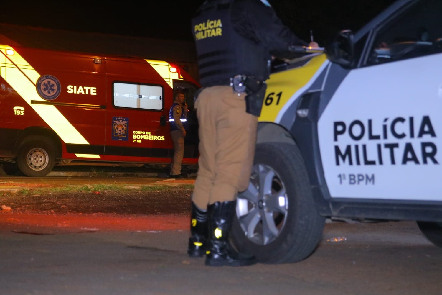 Motorista fura preferencial e acaba colidindo com motocicleta em bairro de PG