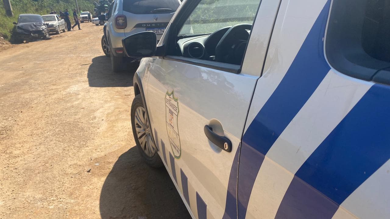Acidente entre dois carros deixa cinco pessoas feridas em Carambeí