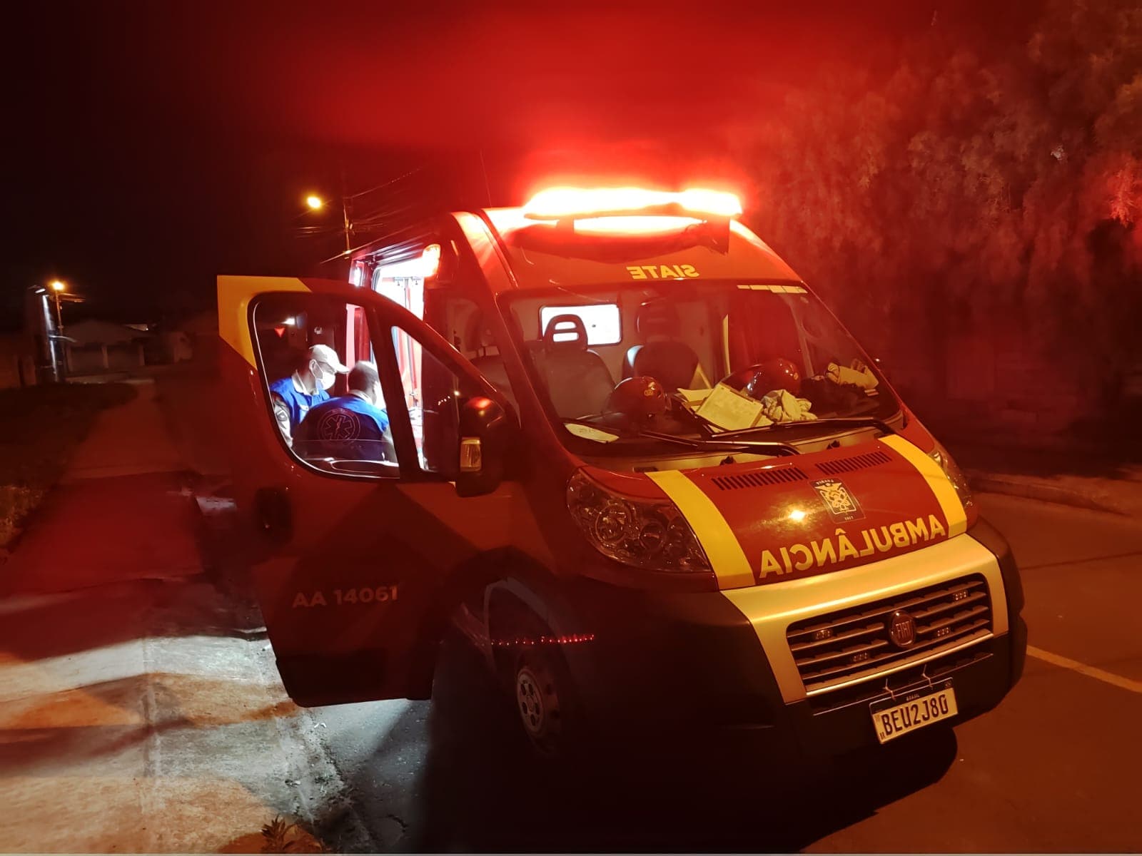 Mulher é agredida com pedrada pelo vizinho em bairro de PG. Motivo seria intolerância religiosa