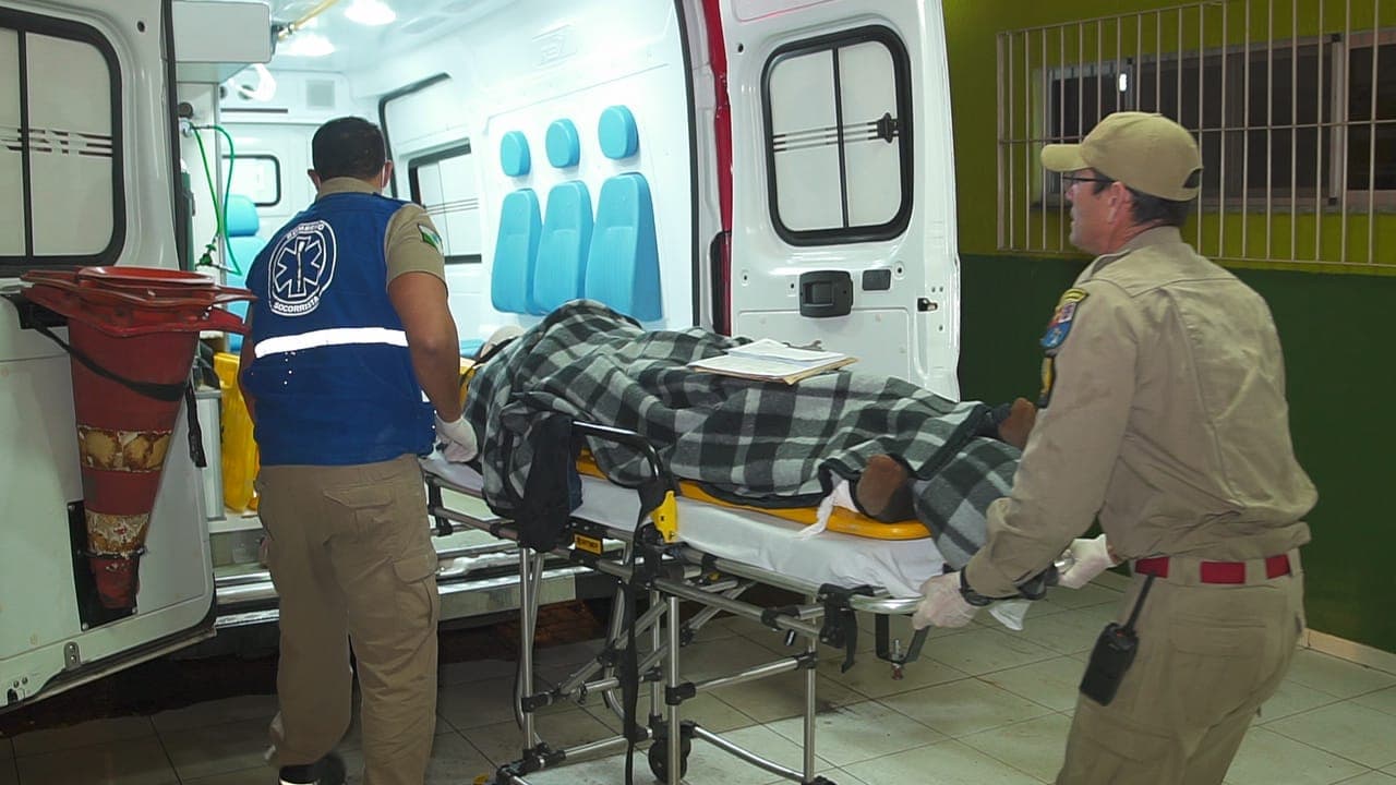 Homem fica ferido após ser atropelado em Ponta Grossa