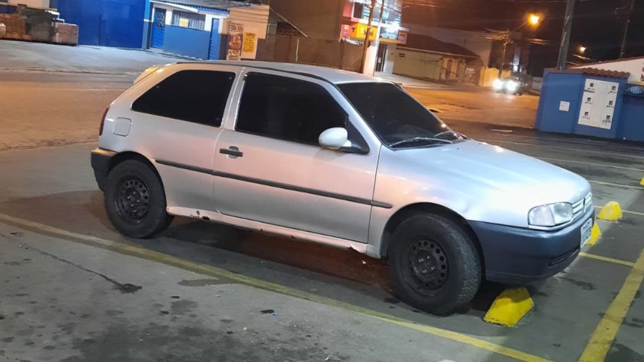 Carro é furtado no bairro Los Angeles em PG