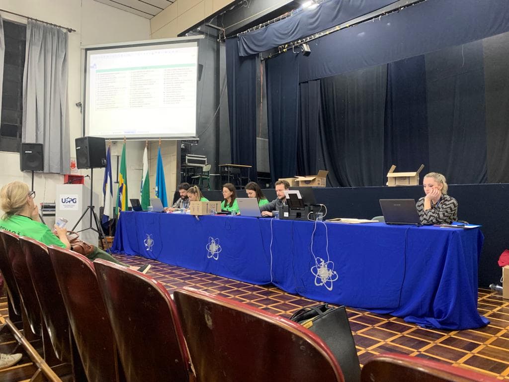Conselho Tutelar de PG elege 15 novos membros