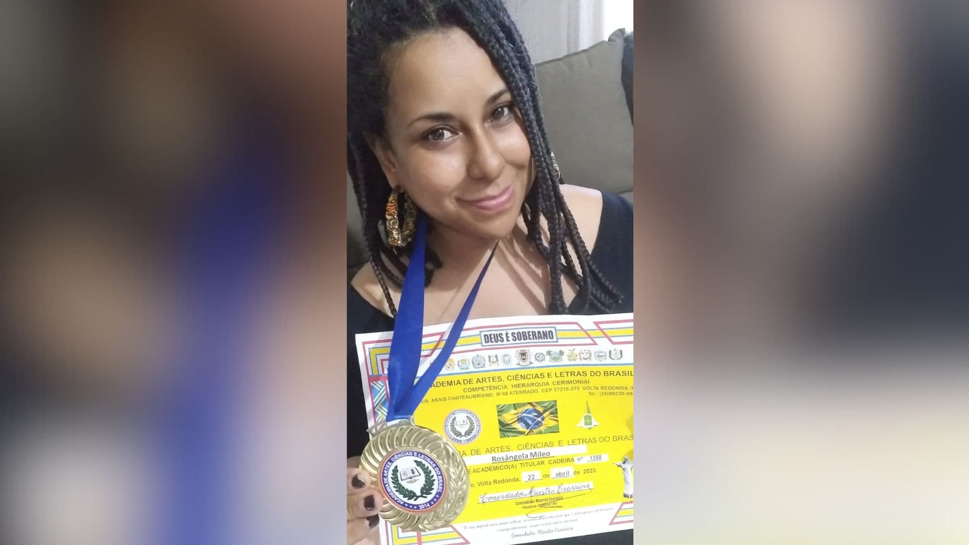 Artesã de PG recebe medalha e entra para Academia de Artes, Ciências e Letras do Brasil