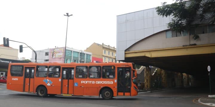 Prefeitura de PG autoriza ônibus “aposentados” da VCG a circularem novamente