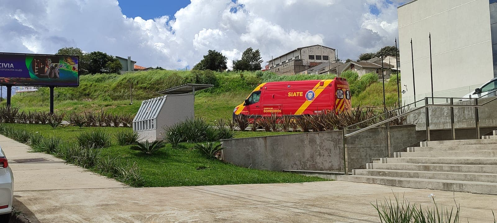 Jovem fica ferido em PG após mesa cair em seu pé